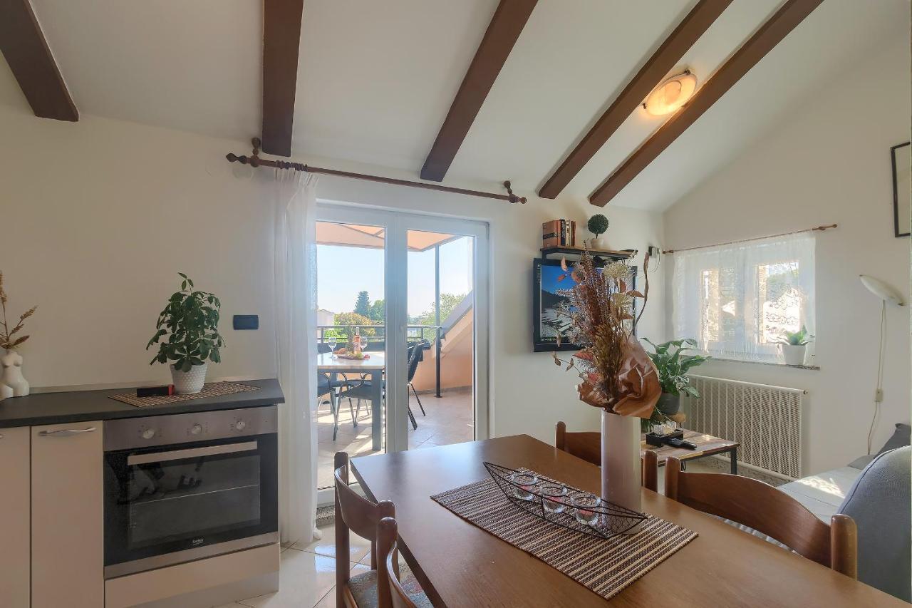 Apartments Ari And Bonnie - Cozy With Roof Terrace PUY Exterior foto